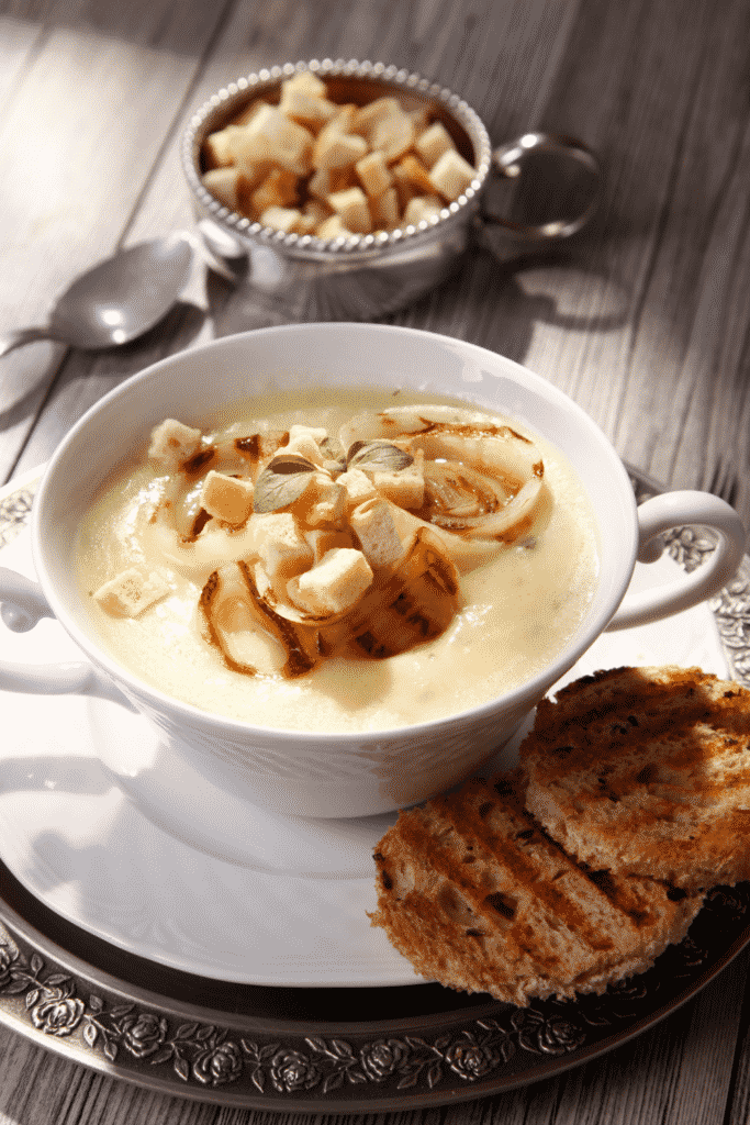 Sopa De Cebolla Francesa Mujer Pionera