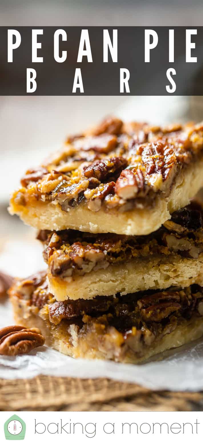 Barras de pastel de nueces apiladas con texto superpuesto que dice