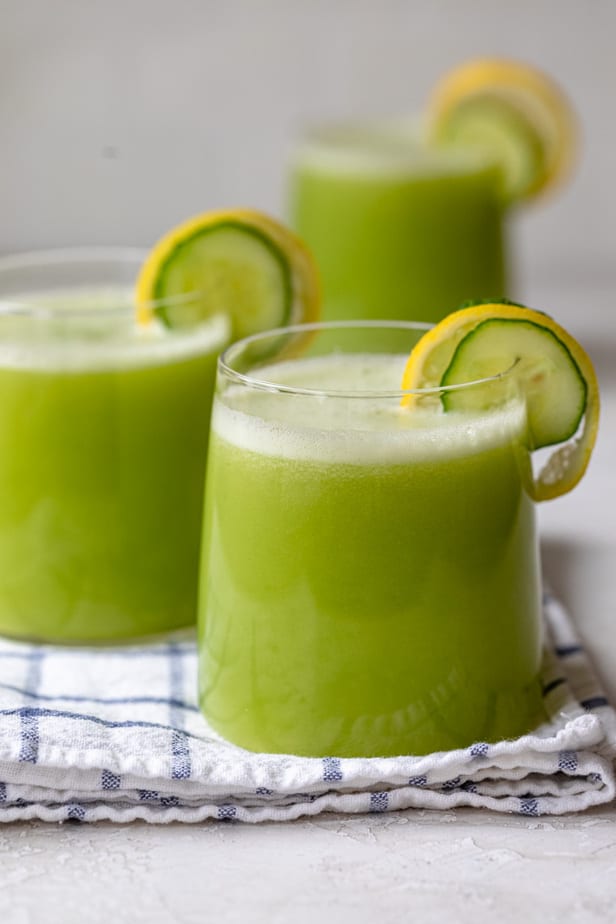 Jugo de pepino detox - vegano y fácil