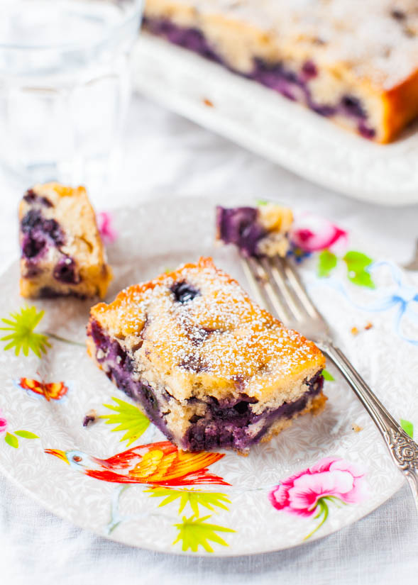 Pastel de panqueques con muffin de suero de leche y arándanos - Receta en averiecooks.com