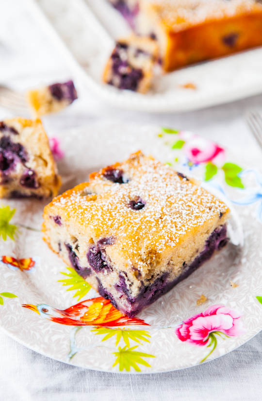 Pastel de panqueques con muffin de suero de leche y arándanos - Receta en averiecooks.com