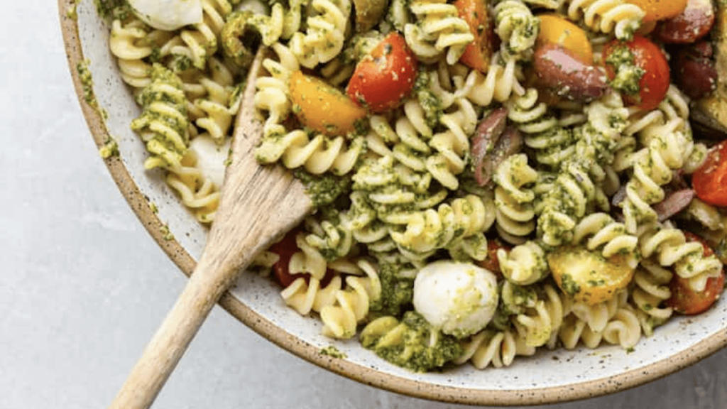 Receta Fácil De Ensalada De Pasta Al Pesto Cocina Facil 8670